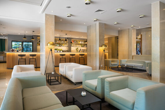 VERO BAR