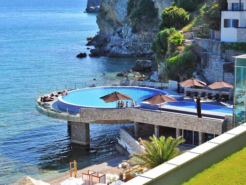 Avala Resort & Villas