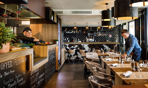 Black & Blue Steakhouse