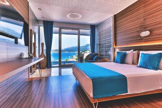 Carine Hotel Kumbor