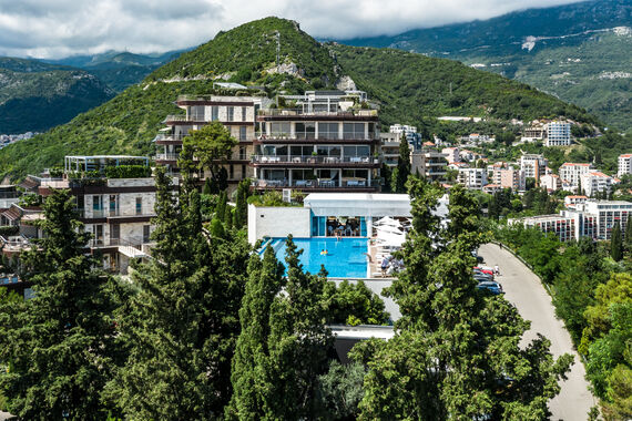 Dukley Hotel & Resort