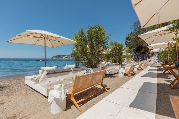 Dukley Beach & Bar