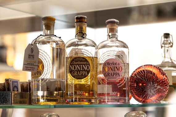 Ice Cube Bar