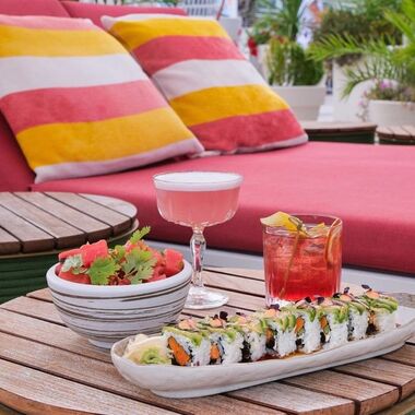 HOKU RESTAURANT & LOUNGE BAR