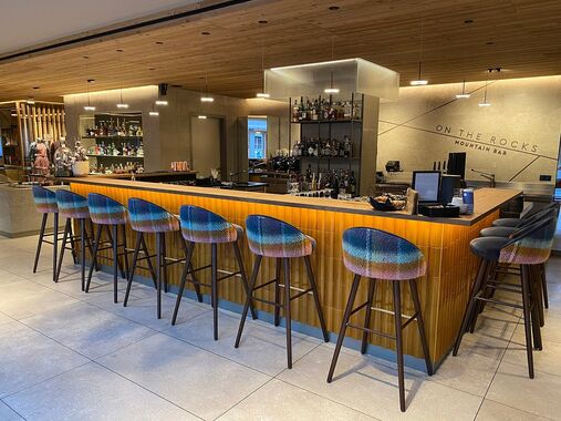 On The Rocks Bar