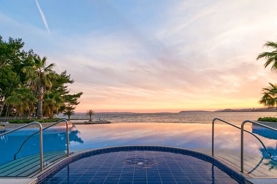 Le Meridien Lav