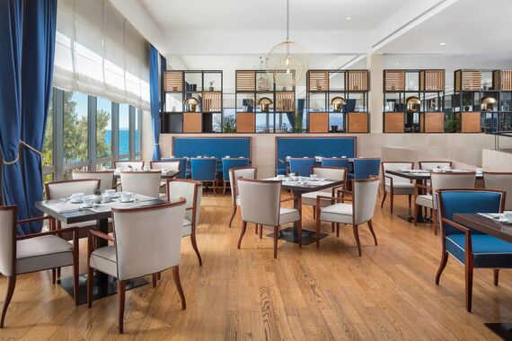 Le Meridien Lav