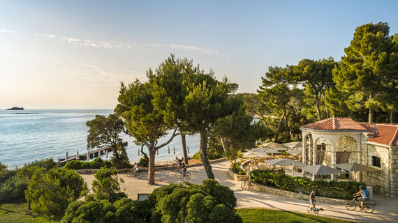 Lovor Beach
