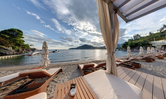 Dukley Beach & Bar
