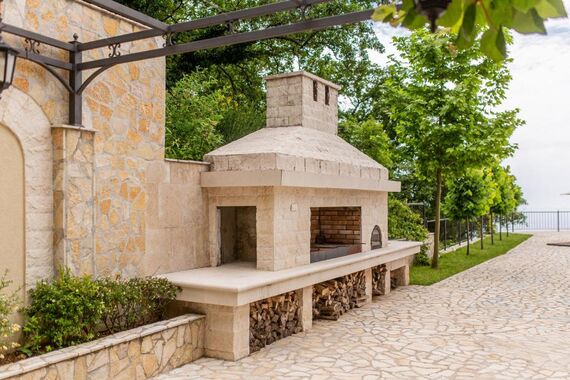 Hotel Oak Leaf Residence