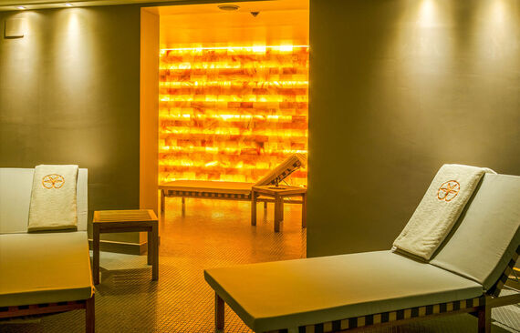 Palmon Bay Hotel & Spa