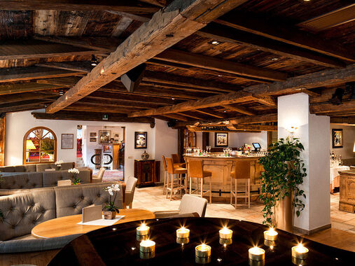 Бар Wine Stube, Smoker's Lounge