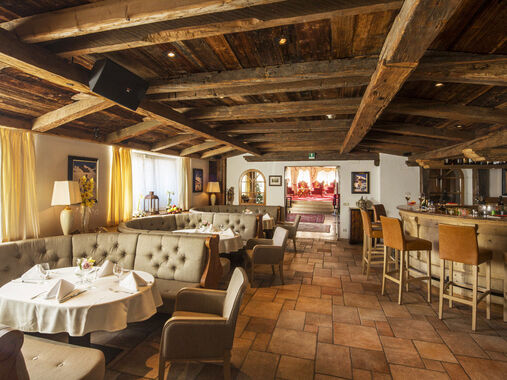Бар Wine Stube, Smoker's Lounge