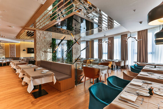 RESTAURANT ATRIUM