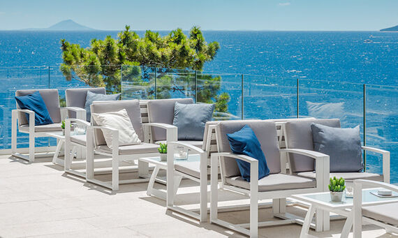 Pool Bar V Level Villas