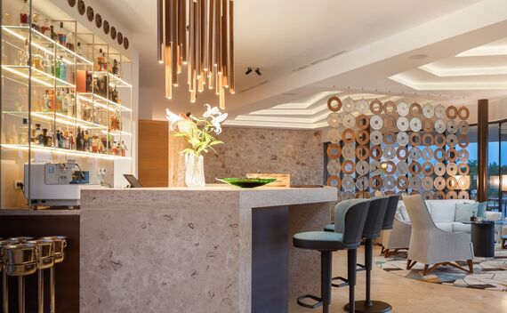 Lobby Bar & Cigar Room