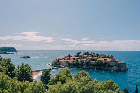 Повернення легенди: Aman Sveti Stefan у Чорногорії знову приймає гостей у сезоні 2026 року